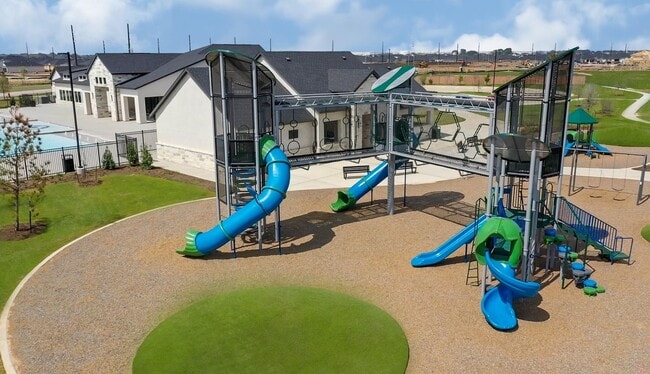 Building Photo - 30614 Brixton Village St