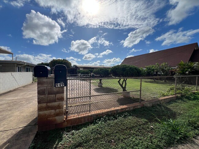 Primary Photo - 949 Lehua Ave