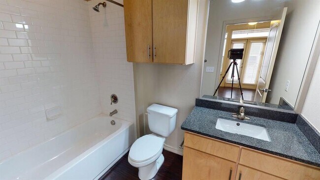 Building Photo - 2606 Wilson St