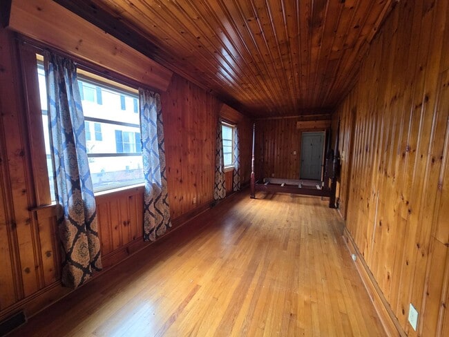 Building Photo - Beautiful Brick Home in Historic District of Edenton