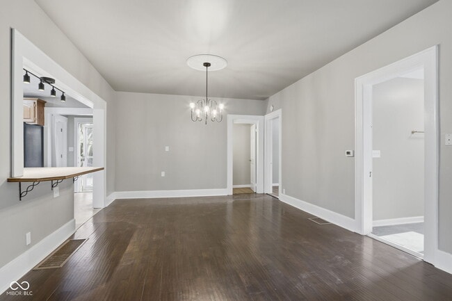 Building Photo - 3136 E Edgewood Ave