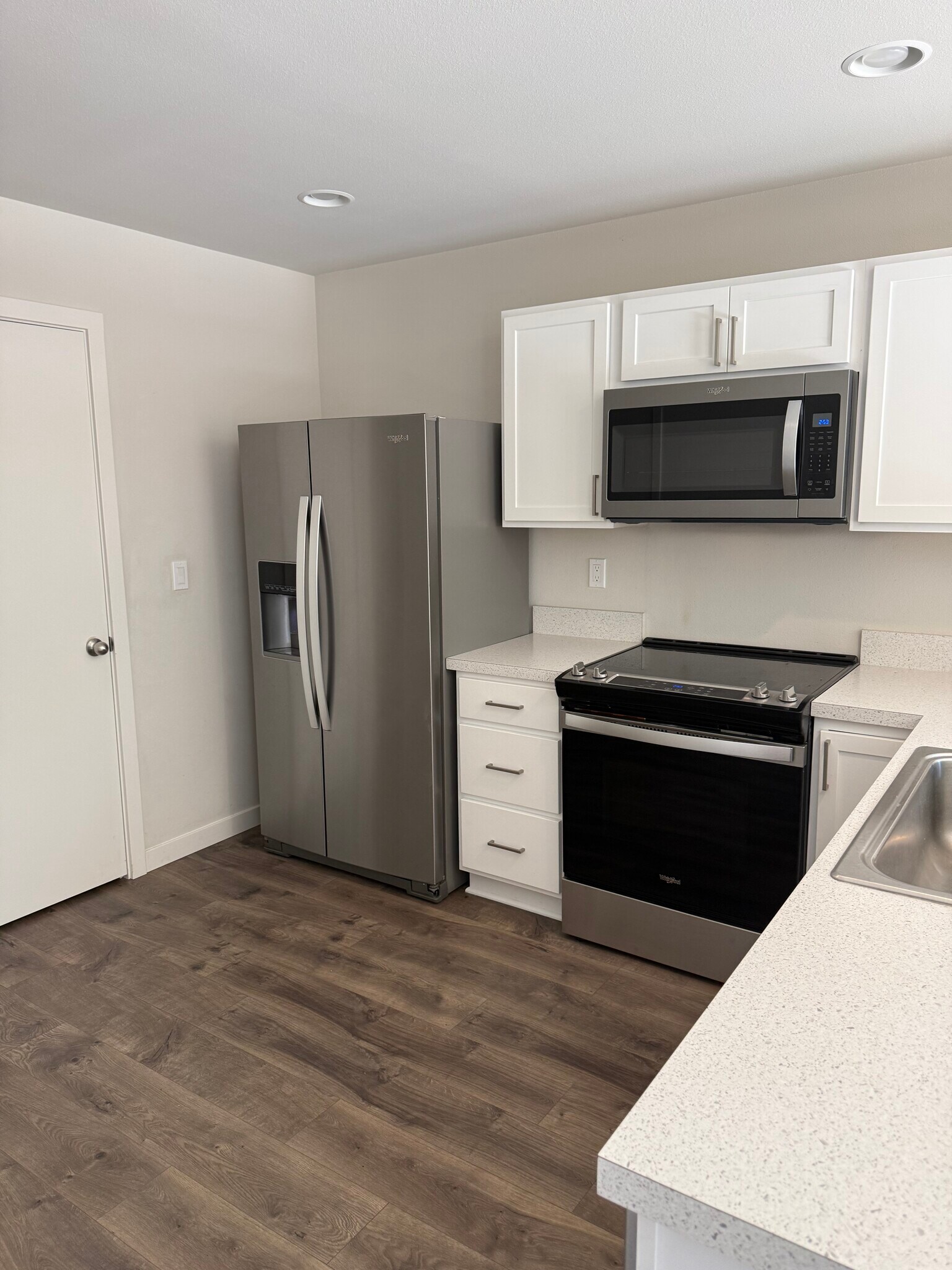 Building Photo - 148 Valley Creek Dr
