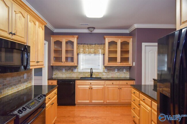 Building Photo - 119 Averbeck Ct
