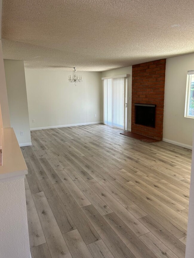 Building Photo - Beautiful Remodeled 3 bedroom 2 bath single family home Chula Vista! Ready for move in 1/17/2026!