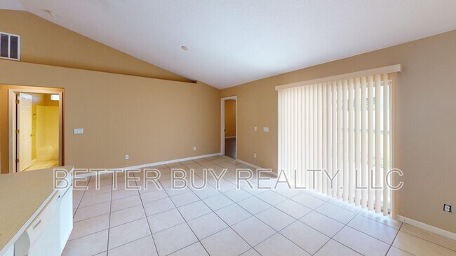 Building Photo - 18 Lloleeta Path