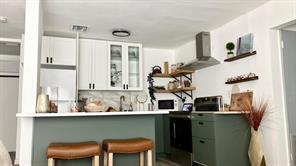 Building Photo - 2500 NE 16th Ave