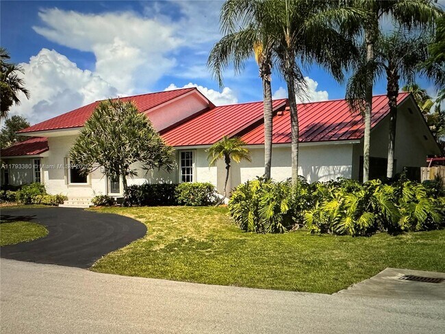 Building Photo - 15030 SW 89th Ave