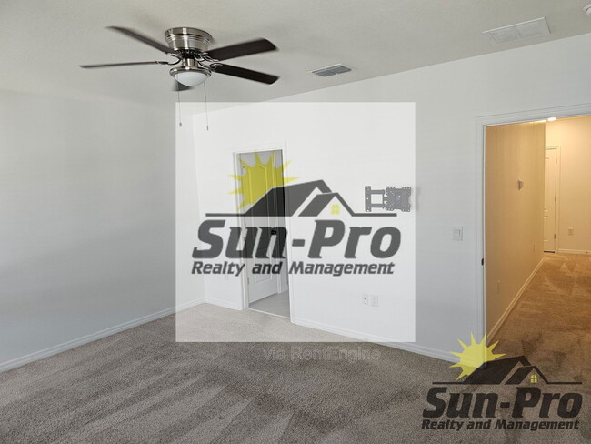 Building Photo - 11 BELLA LAGO Cir