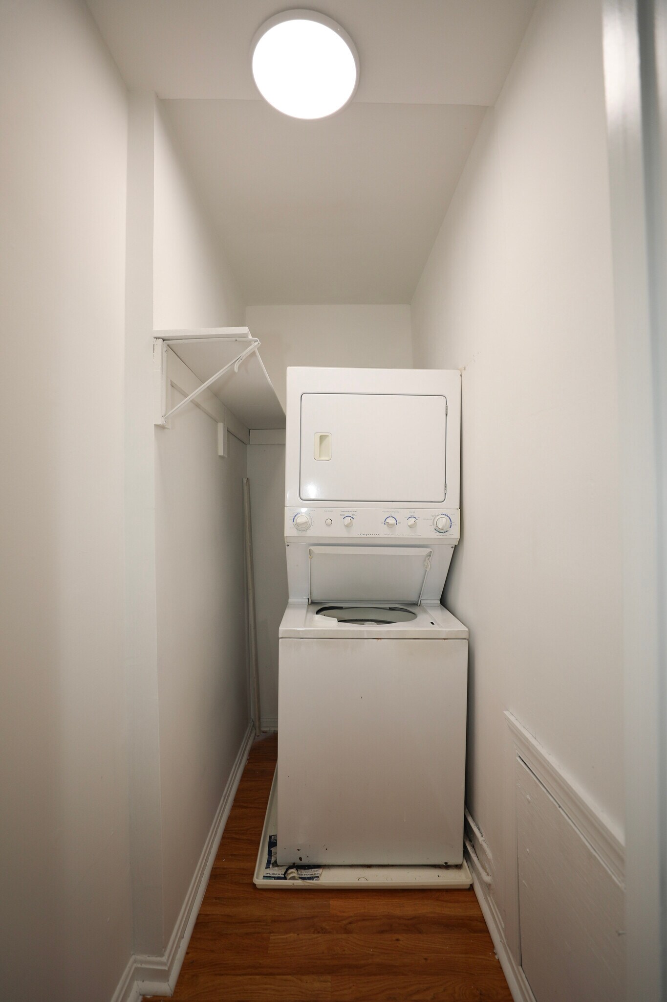 Building Photo - 1305 Orren St NE