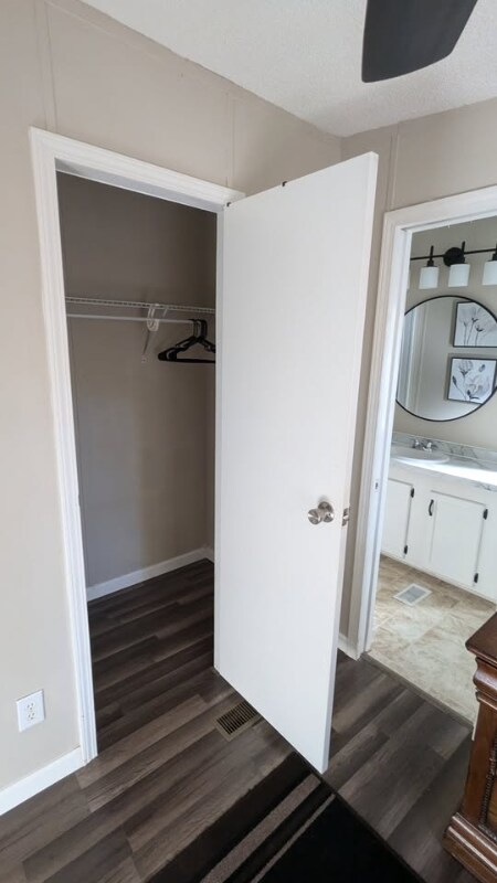 Building Photo - 3738 Vickery Dr