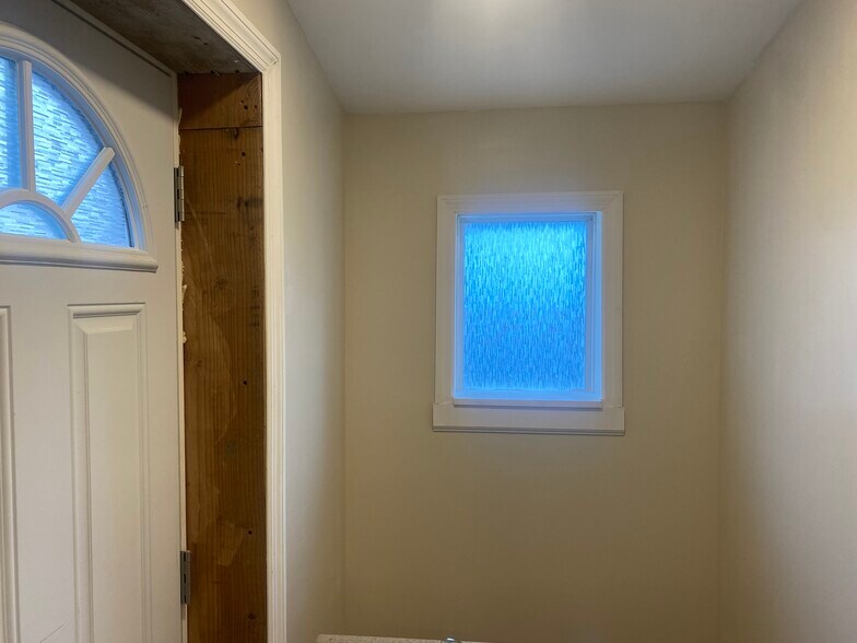 Pantry/Outside entrance - 113 S 2nd St