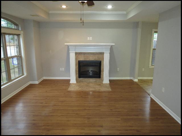 Building Photo - 3323 Moss Creek Dr