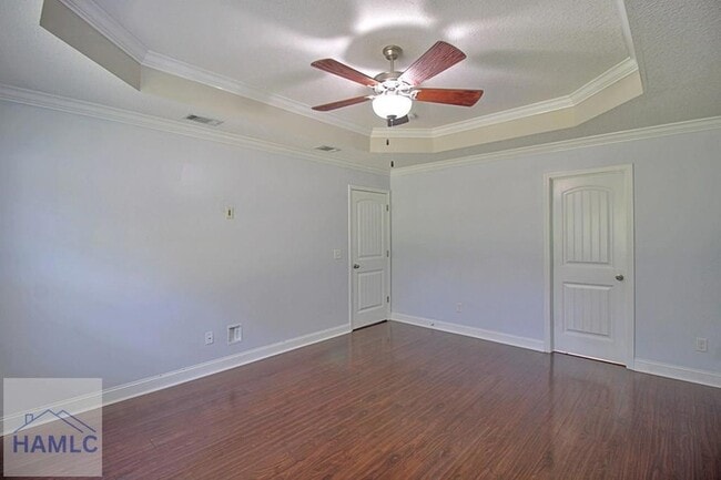 Building Photo - 720 Highgrove Ct