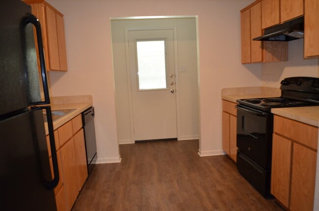 Building Photo - 308 Elbert Ln