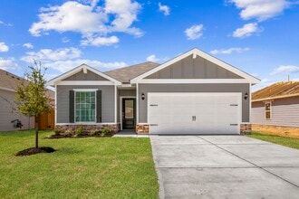 Building Photo - 15631 Plum Brk Dr