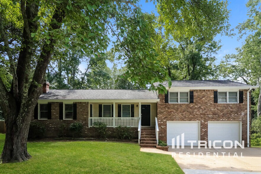 Primary Photo - 6471 Chickasaw Dr