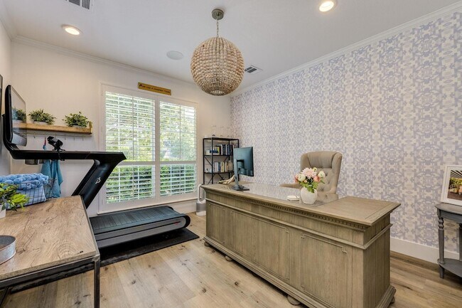 Building Photo - 12727 Cloud Mountain Crossing