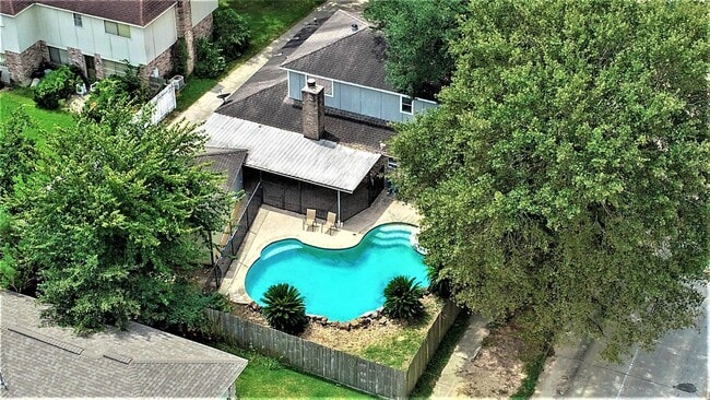 Building Photo - 24314 Spring Mill Ln