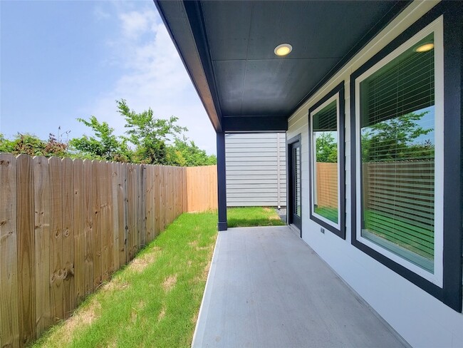 Building Photo - 13444 Sombrero Cay Dr