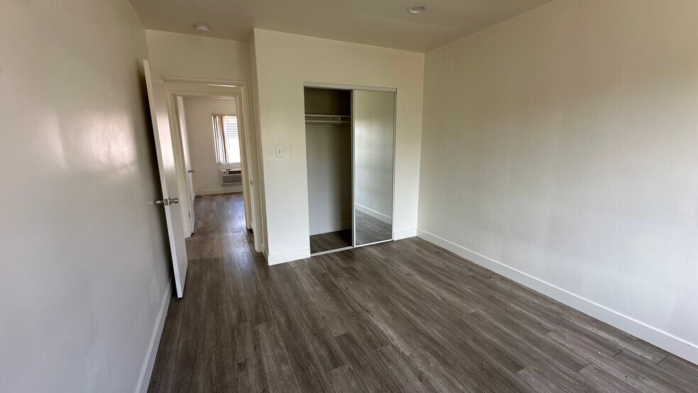 Building Photo - 13233 Oxnard St