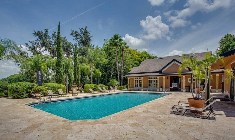 Building Photo - 6071 Westgate Dr