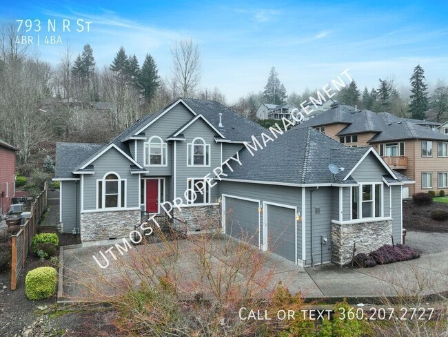 Building Photo - Beautiful 4BD Washougal home with 2 master...