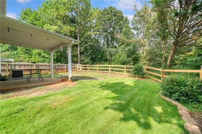 Building Photo - 151 Nacoochee Way