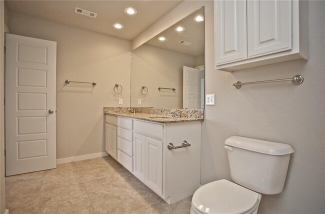 Building Photo - 3811 SW Peachwood Dr