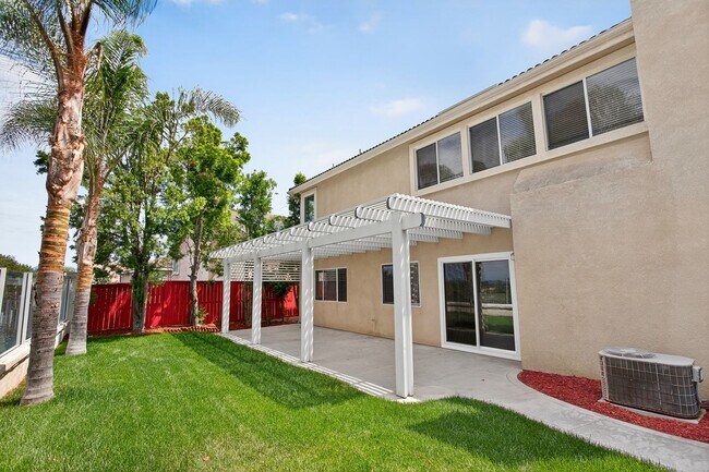 Building Photo - Most Desireable Neighborhood in Temecula  Eastridge by Redhawk