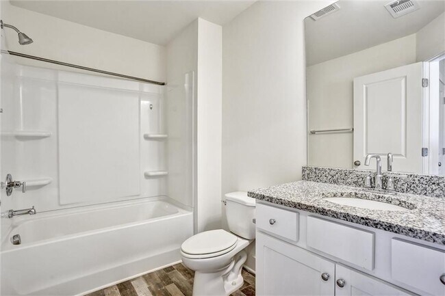 Building Photo - 2240 Mulsanne Dr