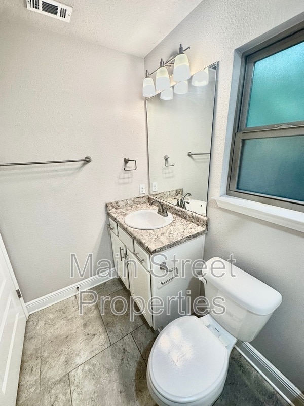 Building Photo - 7797 Ira Dr