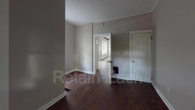 Building Photo - 116 Ridgeway Ave