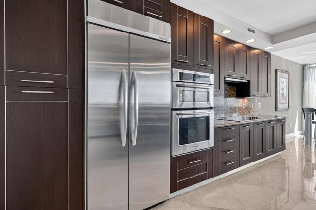 Building Photo - 801 Briny Ave