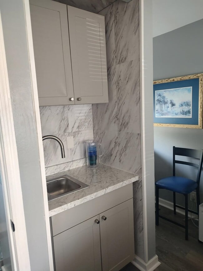 Building Photo - 307 Flagg St