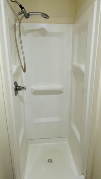 Building Photo - 80 Main St