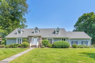 Building Photo - 34 Woodmere Dr