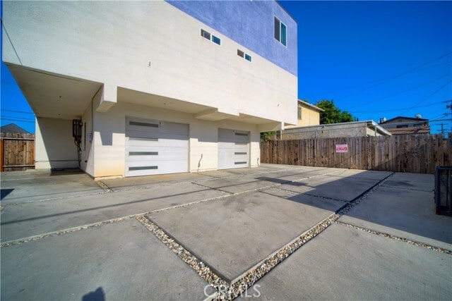 Building Photo - 1427 S New Hampshire Ave