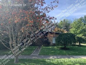 Building Photo - 1217 Downer Ave