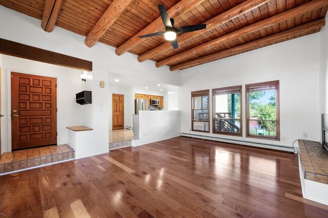 Building Photo - NEW MOVE-IN SPECIAL! Vibrant Home Off Rode...