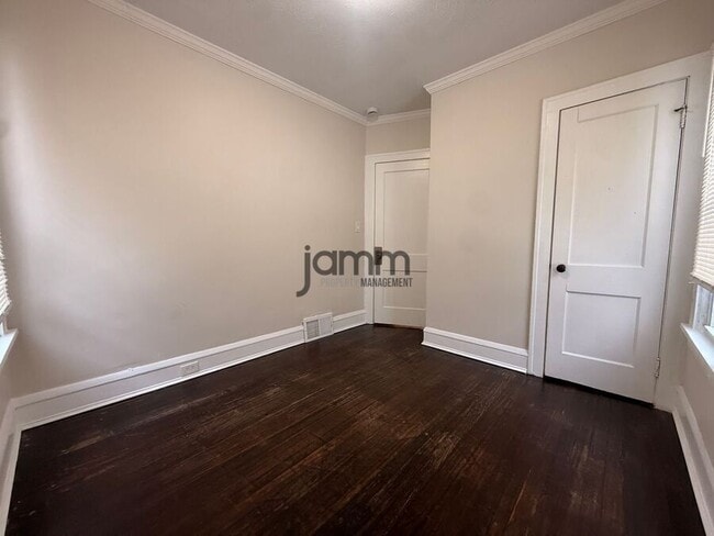 Building Photo - 3241 Kildare Rd