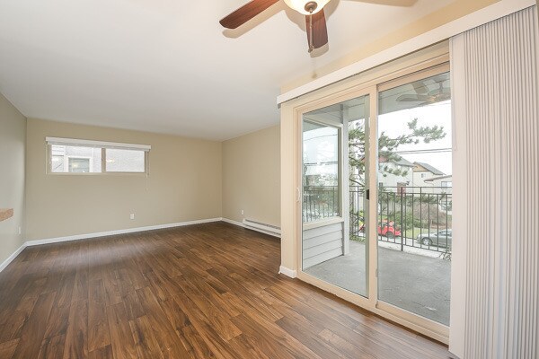 Building Photo - 2720 14th Ave S