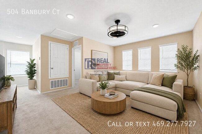 Building Photo - 504 Banbury Ct