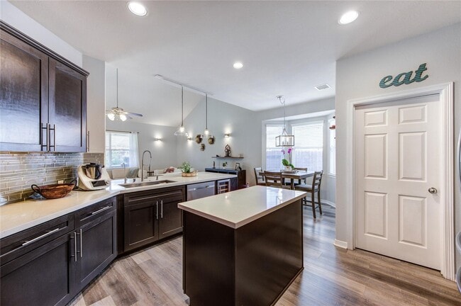 Building Photo - 26614 Becker Pines Ln