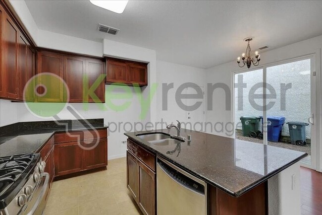 Building Photo - 10923 Oakham Dr