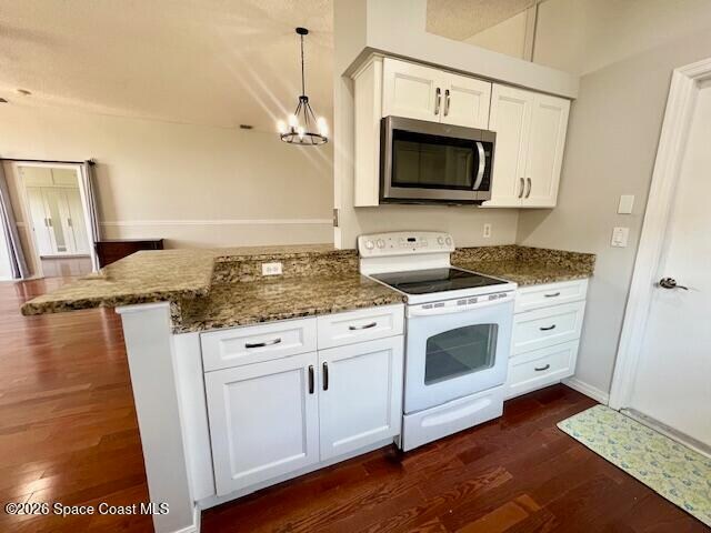 Building Photo - 8045 Bracken Ln