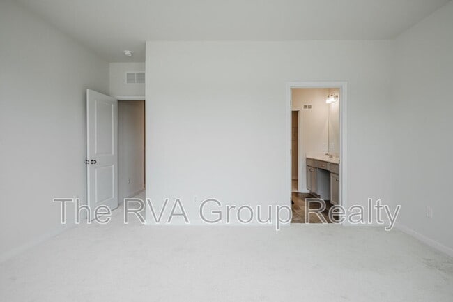 Building Photo - 14479 Hancock Towns Dr