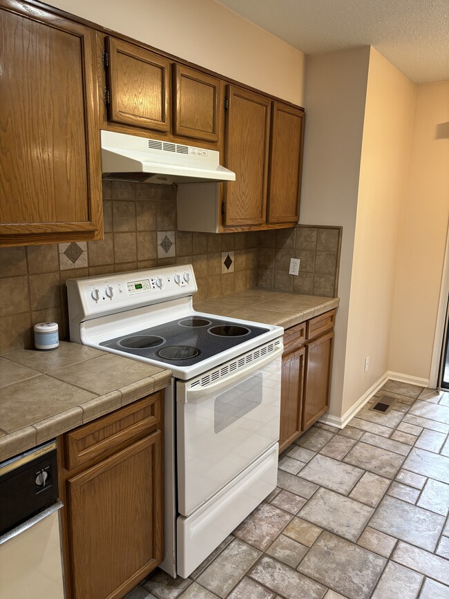 Building Photo - 176 Kinloch Ct