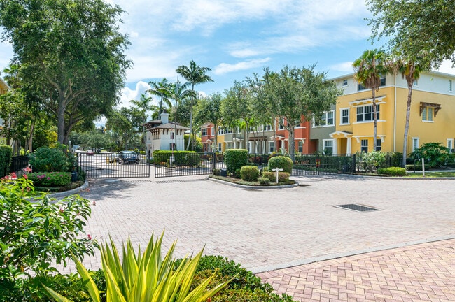 Building Photo - 555 Pacific Grove Dr