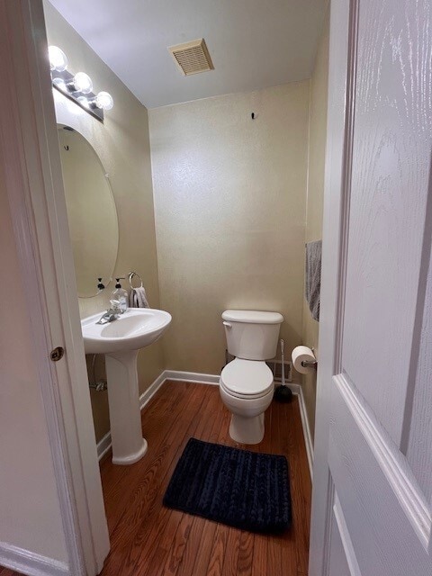 Building Photo - 5842 Tova Cir