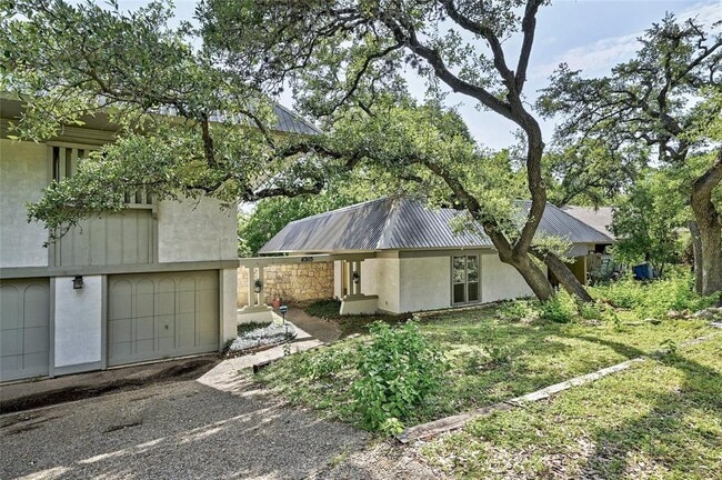 Building Photo - 6305 Shadow Valley Dr